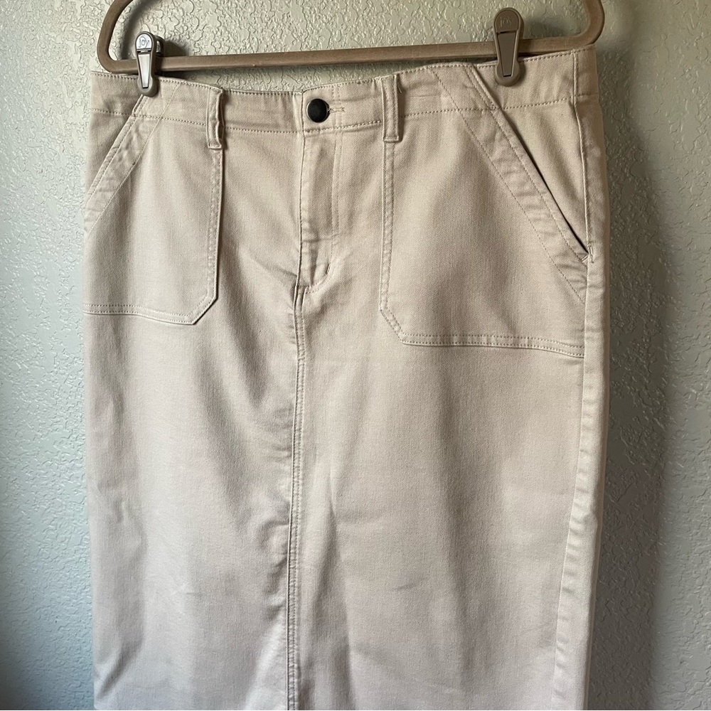 Christopher & Banks Womens 12 Solid Tan Khaki Pencil Skirt Pockets Modest Church - Picture 4 of 8